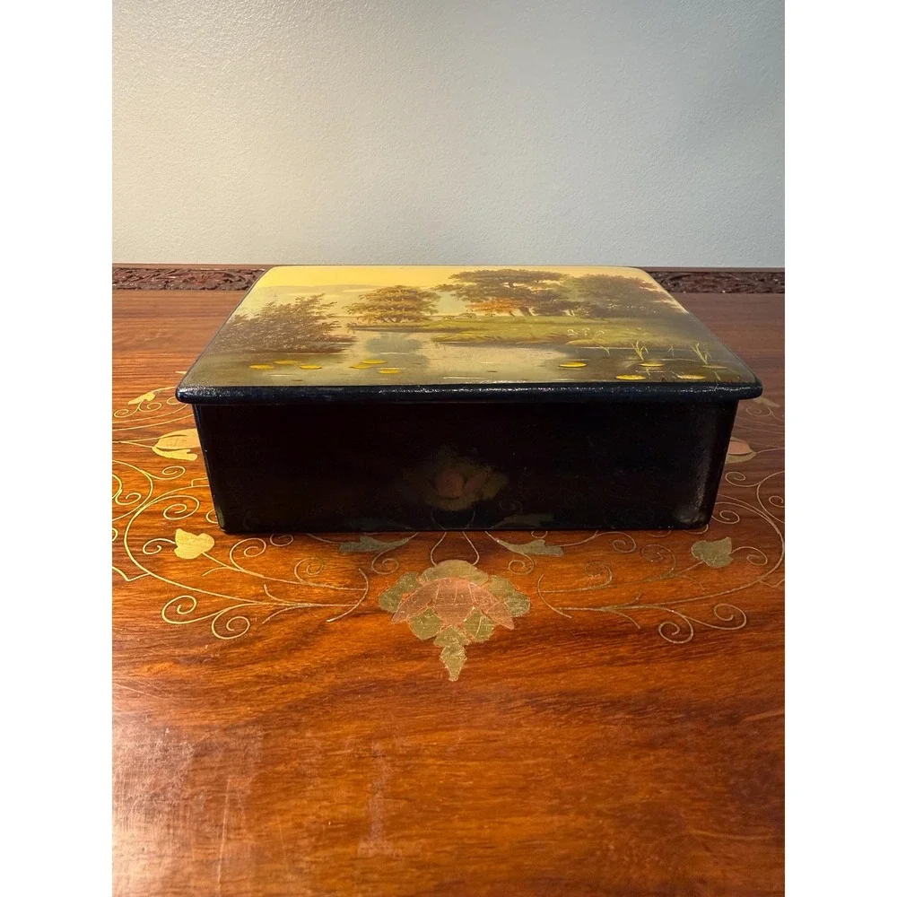 Vintage Lacquerware Box - Hand Painted Landscape‎ Trinket or Jewelry Box